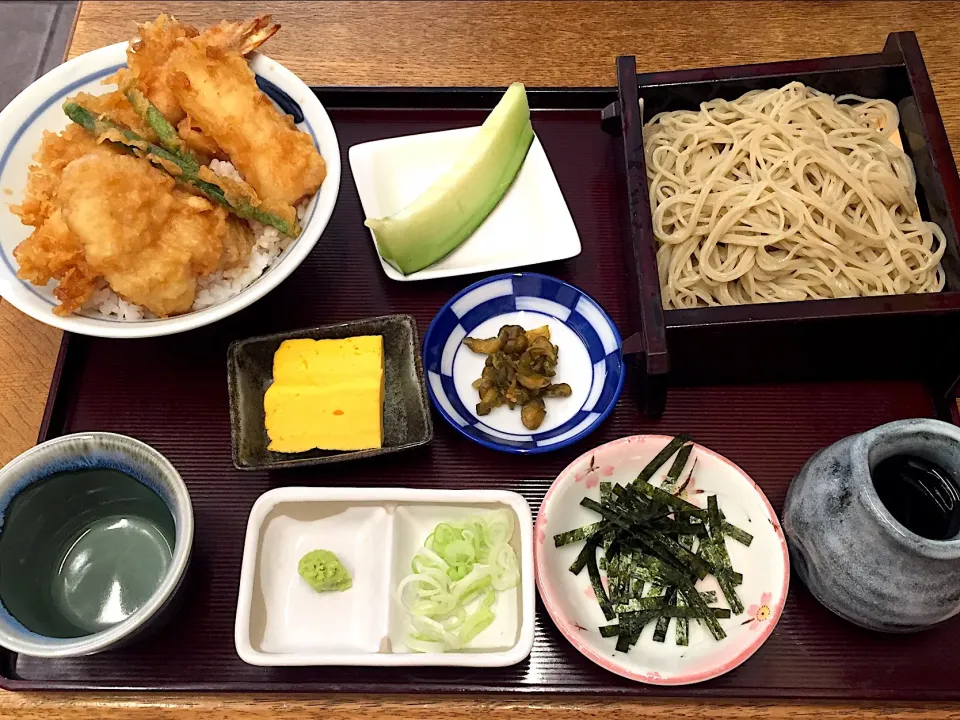 そば屋さんの定食|ももさん