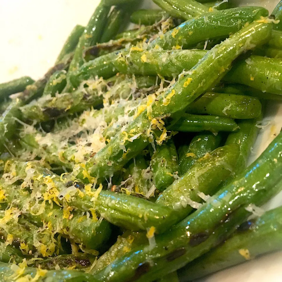 Grilled green beans with lemon zest and pecorino Romano|emilyDeSantoさん