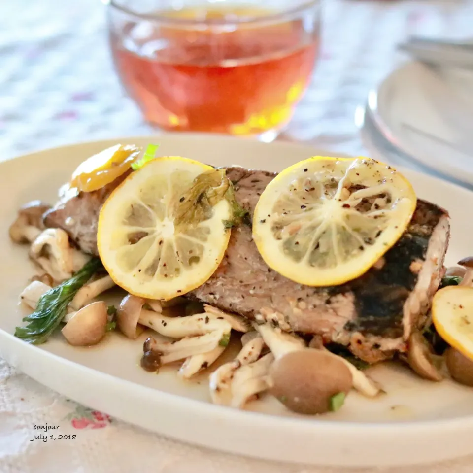 かつおとセロリのレモン蒸焼き🍋|yasuko murakamiさん