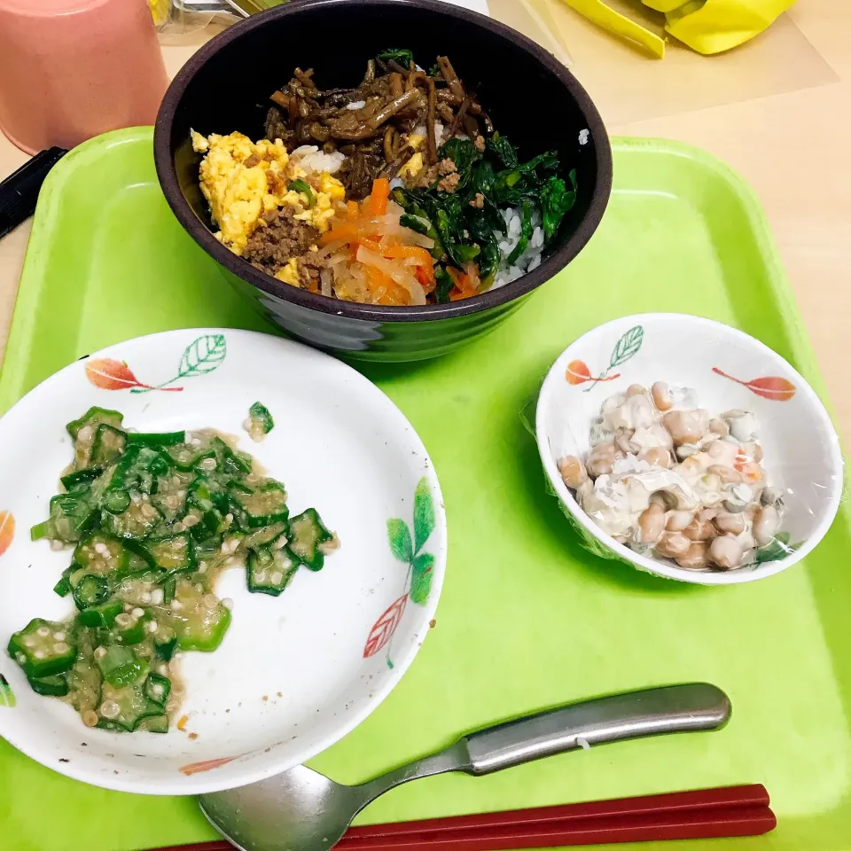 Snapdishの料理写真:お昼ご飯🍚|石井 彩織さん