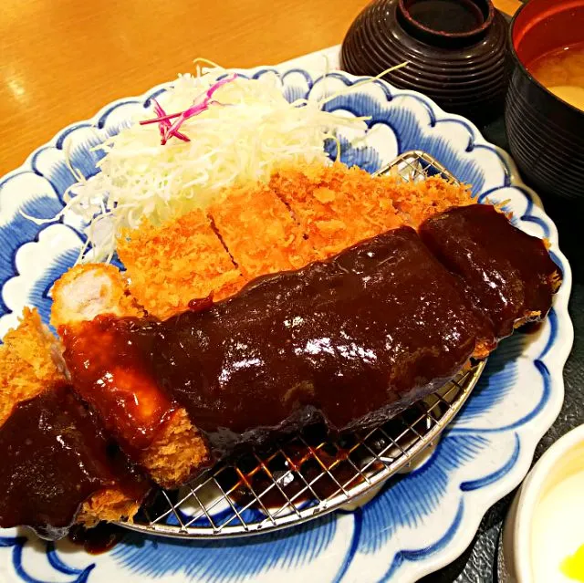 味噌ロースかつ定食|大石さん