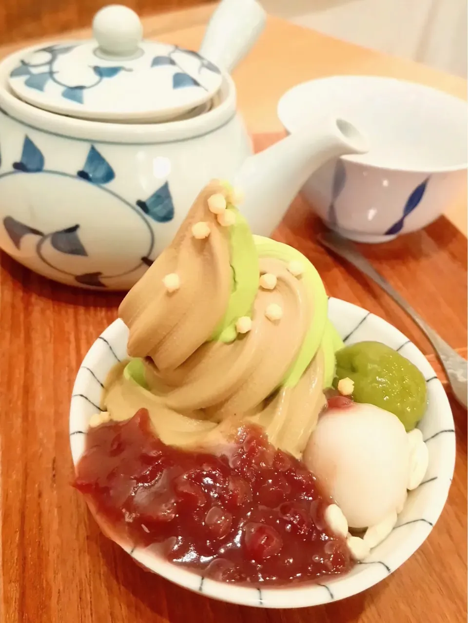 🍦おこめ白玉あずきミックスソフト（抹茶とほうじ茶）・煎茶🍵|キノコ🍄さん