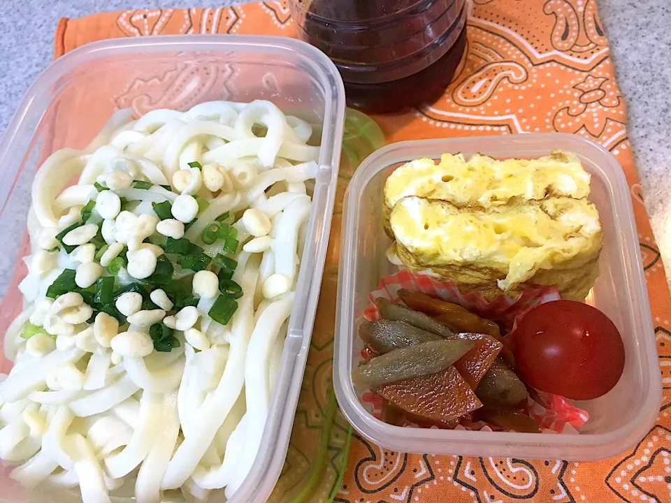 ♫7/5今日のお弁当♫〜ぶっかけうどん、だし巻き卵、きんぴらごぼう、プチトマト〜暑くなり食欲がなくなってきた娘の希望で〜|Satokoさん