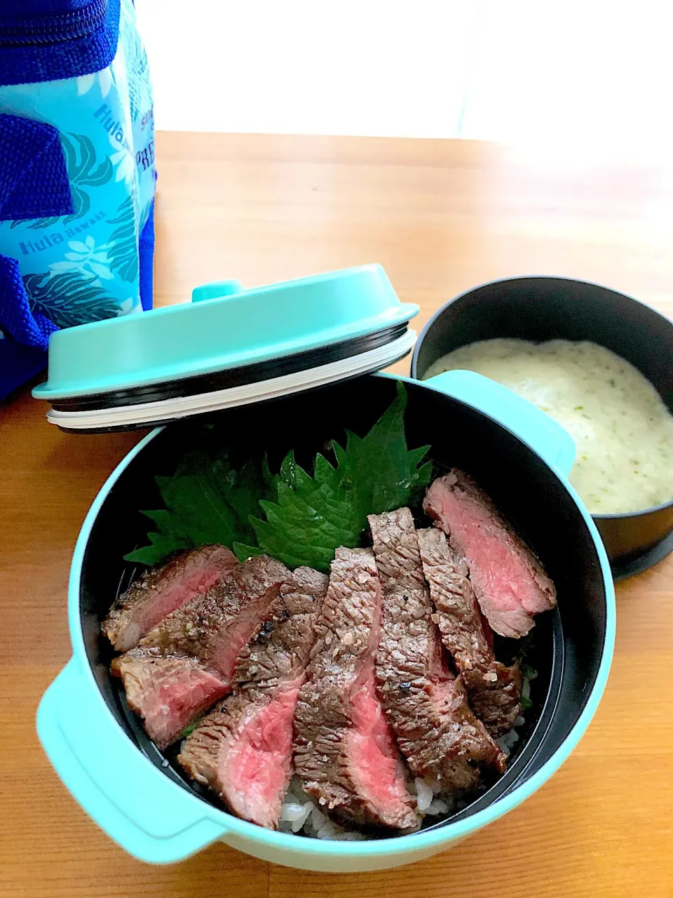 今日のお弁当〜ステーキ丼とろろ添え〜
 #今日のお弁当  #お弁当|@mano*さん