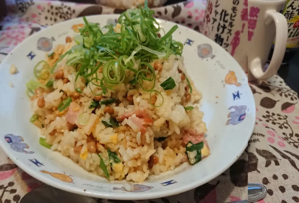 簡単ランチ♡♡
息子が大好きな納豆チャーハン。

#おうちごはん #納豆チャーハン|Hiroko Nakamuraさん