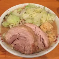 Snapdishの料理写真:ファットンでミニラーメン頂きました🐷

コールは、ニンニク