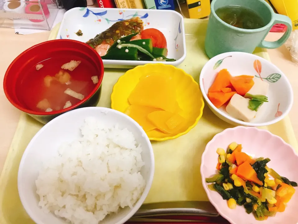 昼ご飯🍚|石井 彩織さん