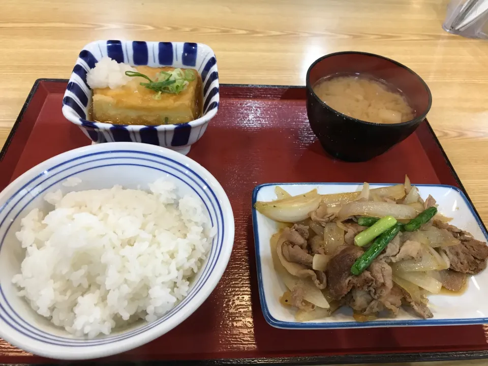 Snapdishの料理写真:揚げ出し豆腐とスタミナ豚肉炒め|手品先輩さん