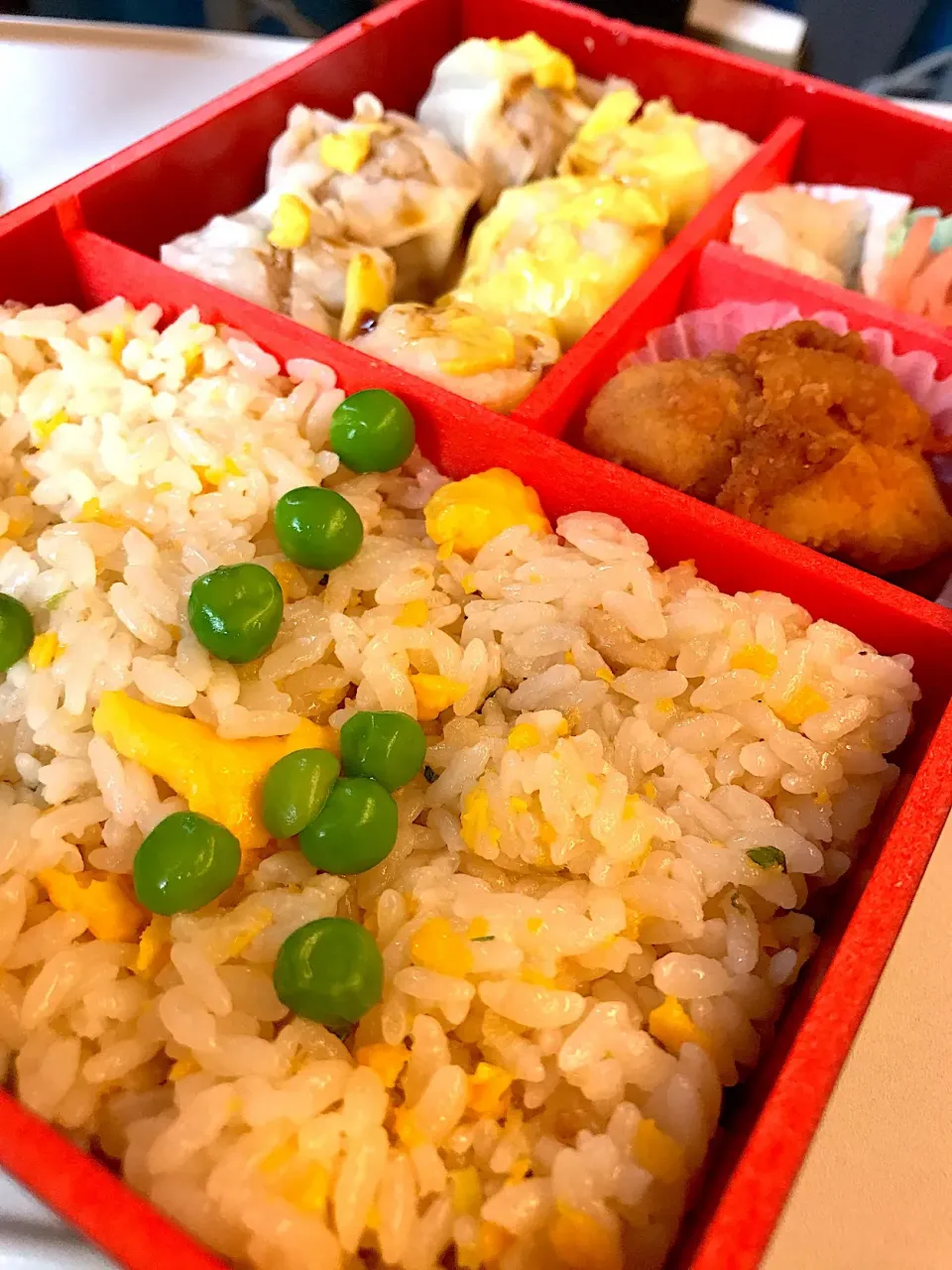 炒飯焼売弁当！大阪に向かう新幹線の中で。|Tomyさん