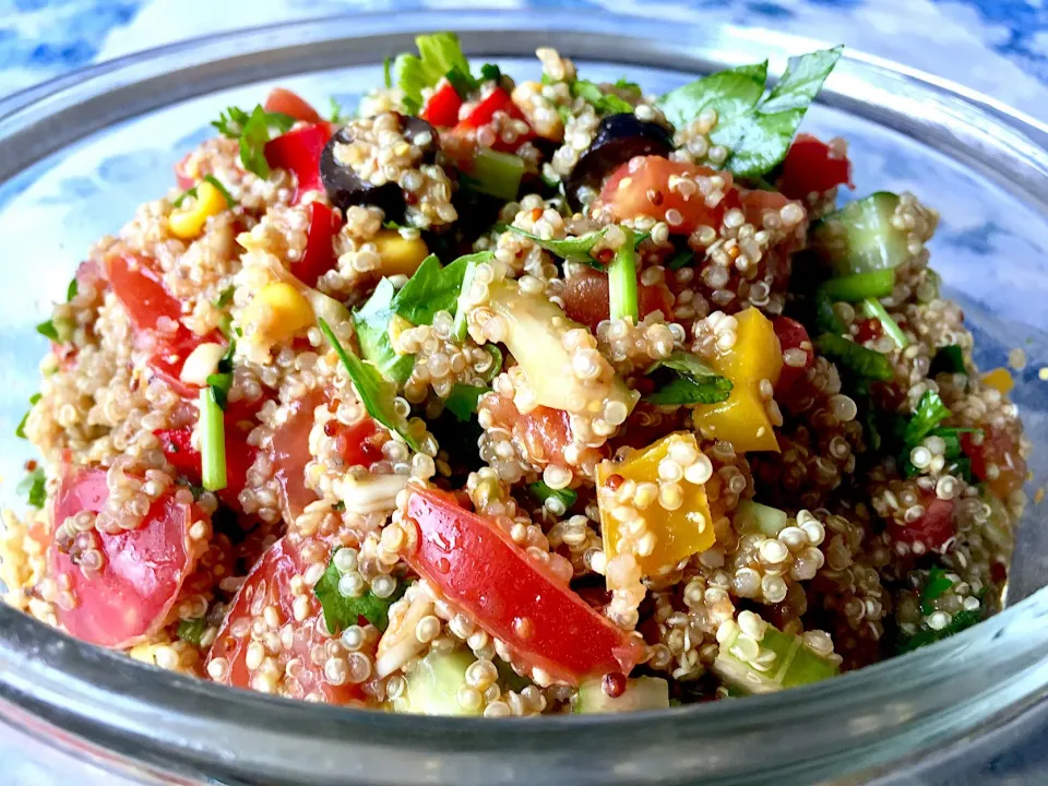 夏野菜たっぷりのキヌアサラダ
 #salad #quinoa|Ayuさん