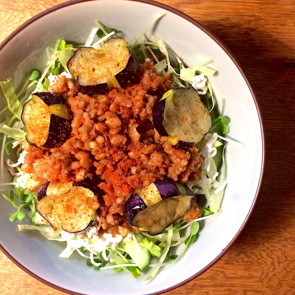 #vegan  #グルテンフリー  #シュガーフリー 
ベジ味噌納豆丼|makiko_aさん