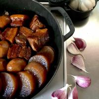 スタミナ煮豚💨

焼肉のたれで簡単に〜