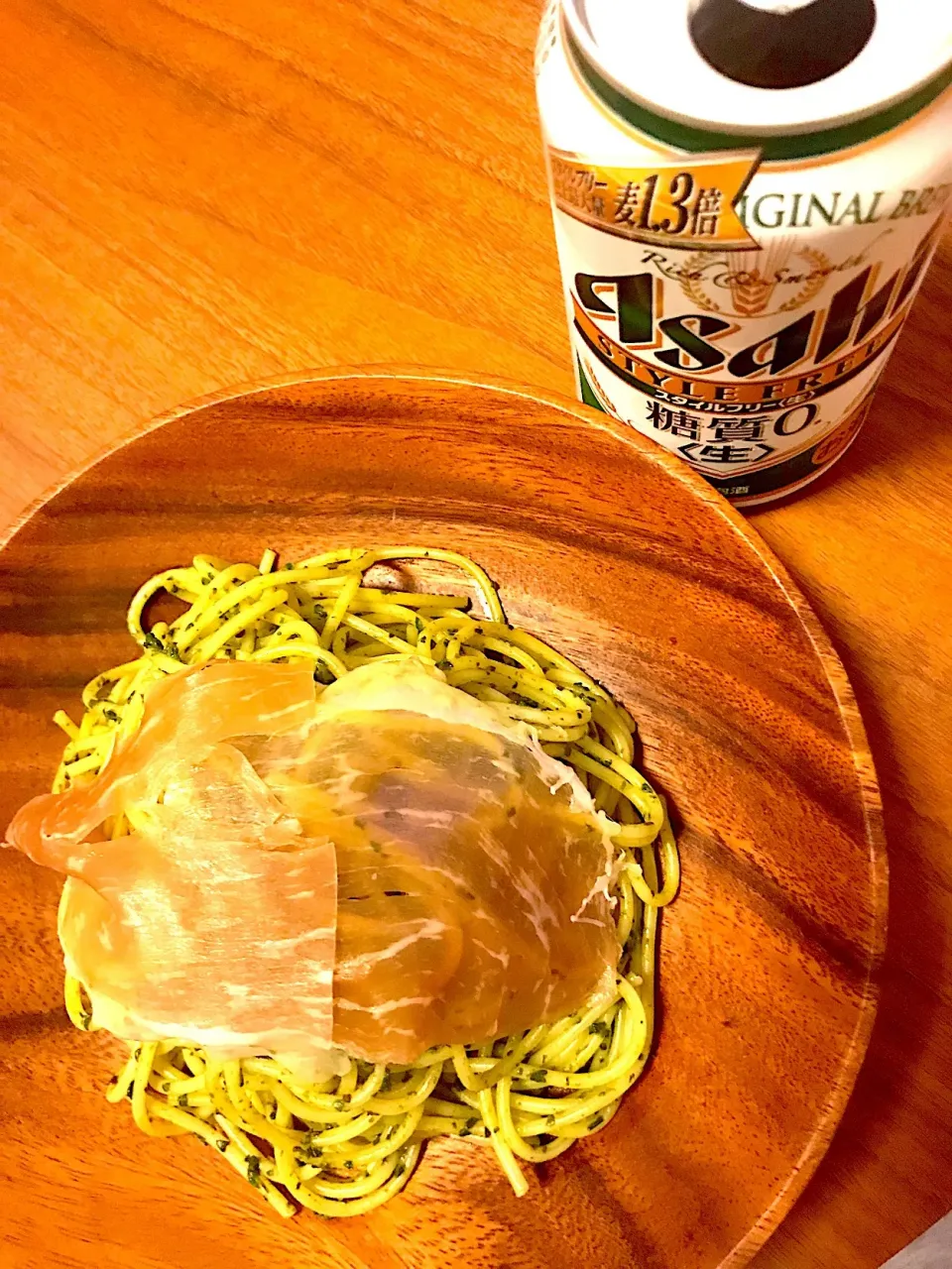 Snapdishの料理写真:オリジナルバジルペーストのパスタ
#バジルペースト
#生ハム
#ビール|ATSUMIさん