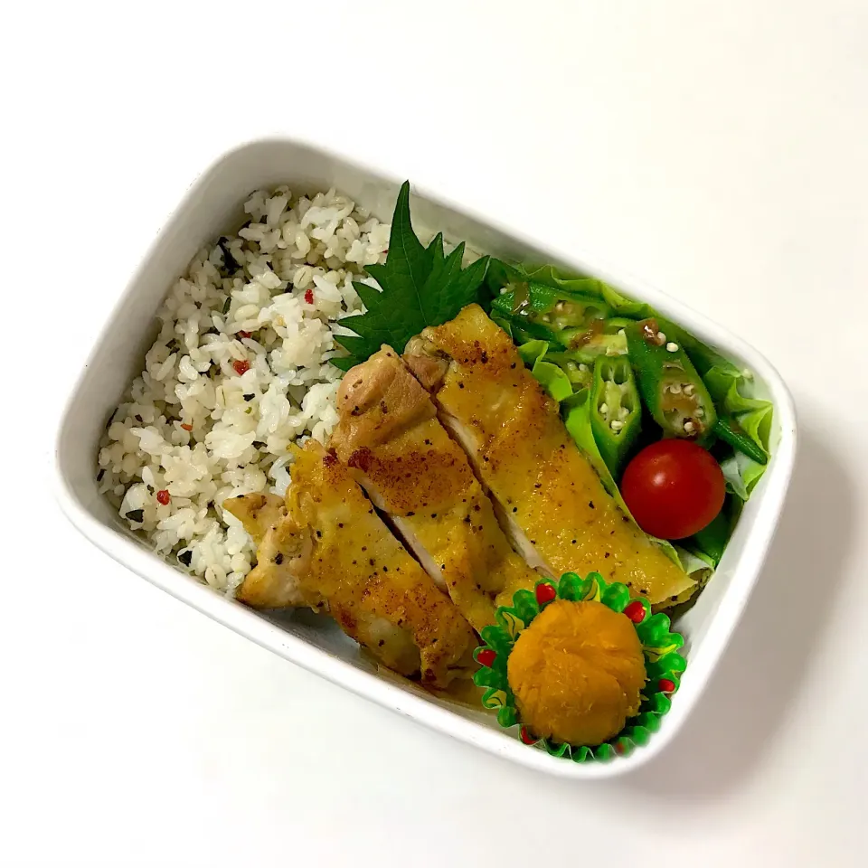 鶏肉のカレーソテー
オクラのおかか和え
かぼちゃの茶巾
プチトマト
梅わかめもち麦ご飯|Juneさん