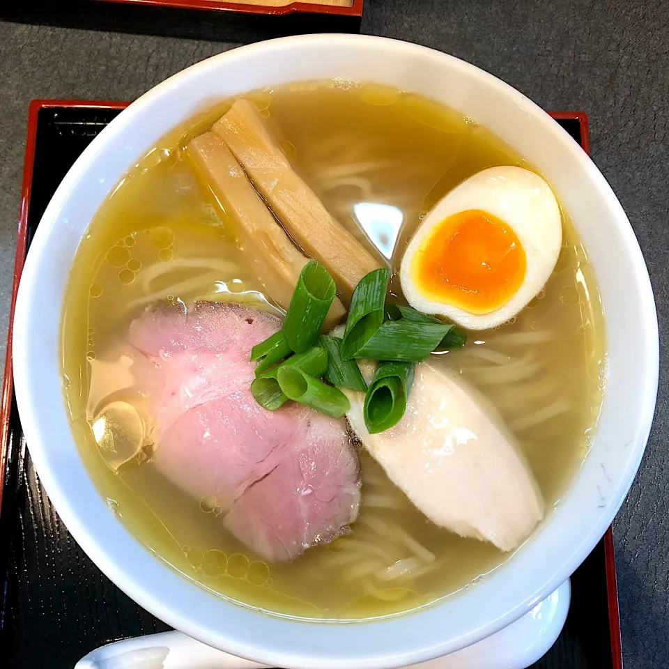 Snapdishの料理写真:白醤油らぁ麺♡|いく❤️さん