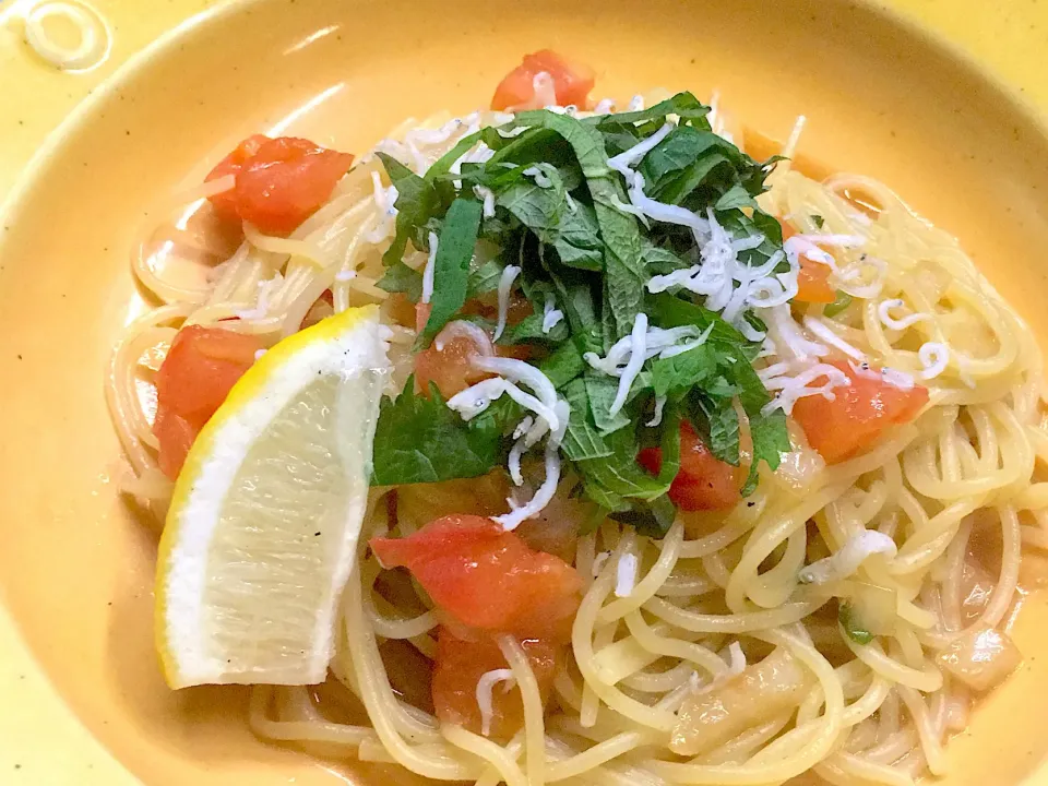 🍝しらすとトマトの冷製醤油パスタ🍝|〆さん