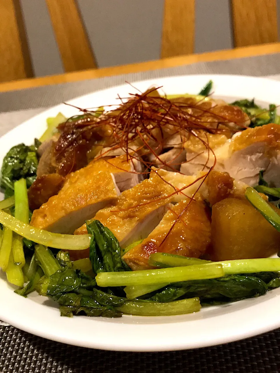 黒酢で鳥モモ肉の照り焼き〜〜🐥|まんぞーさん