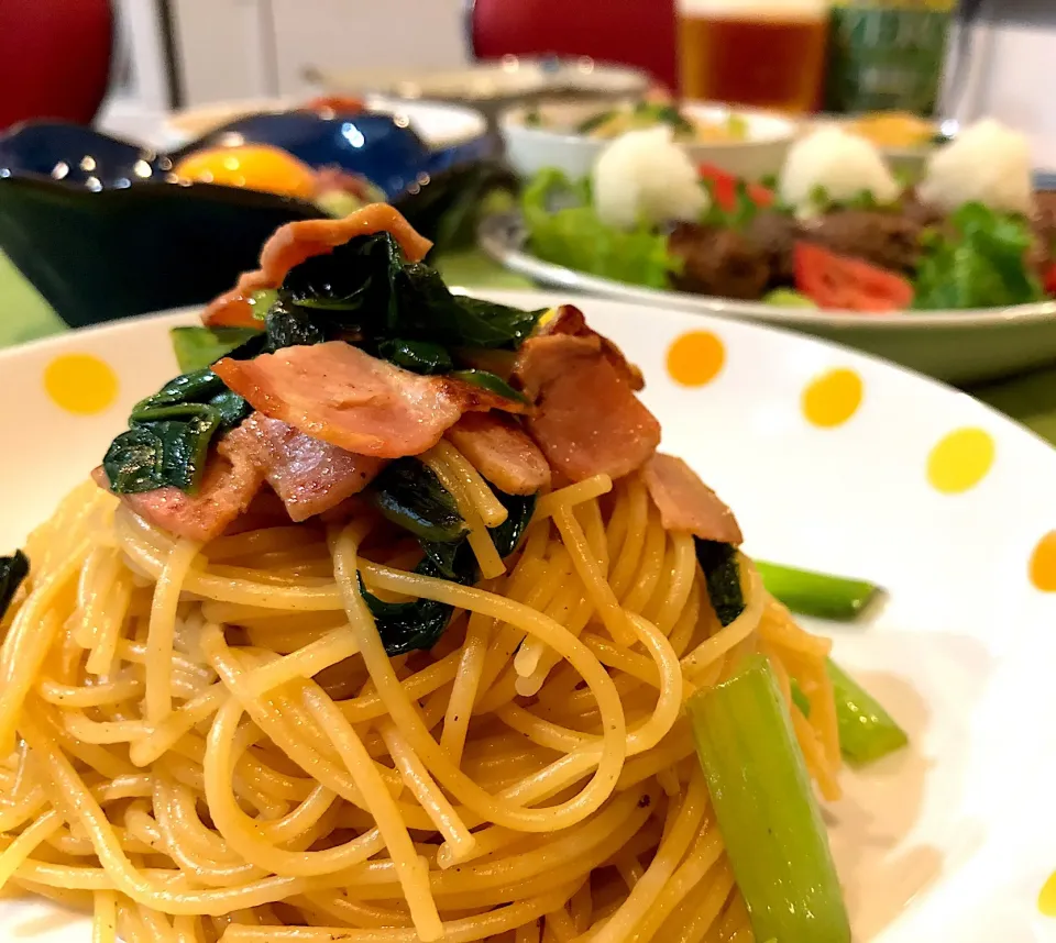 小松菜とベーコンのバター醤油パスタ🍝|ハマちゃんさん