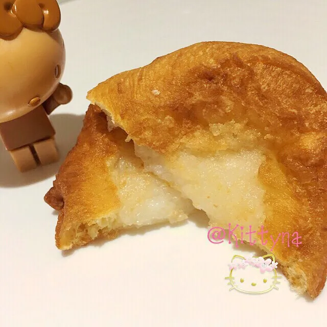 Snapdishの料理写真:炸甜糯米（zha tian nuomi) 儿时味道
Fried sweet glutinous rice|🎀Kittyna🌸さん