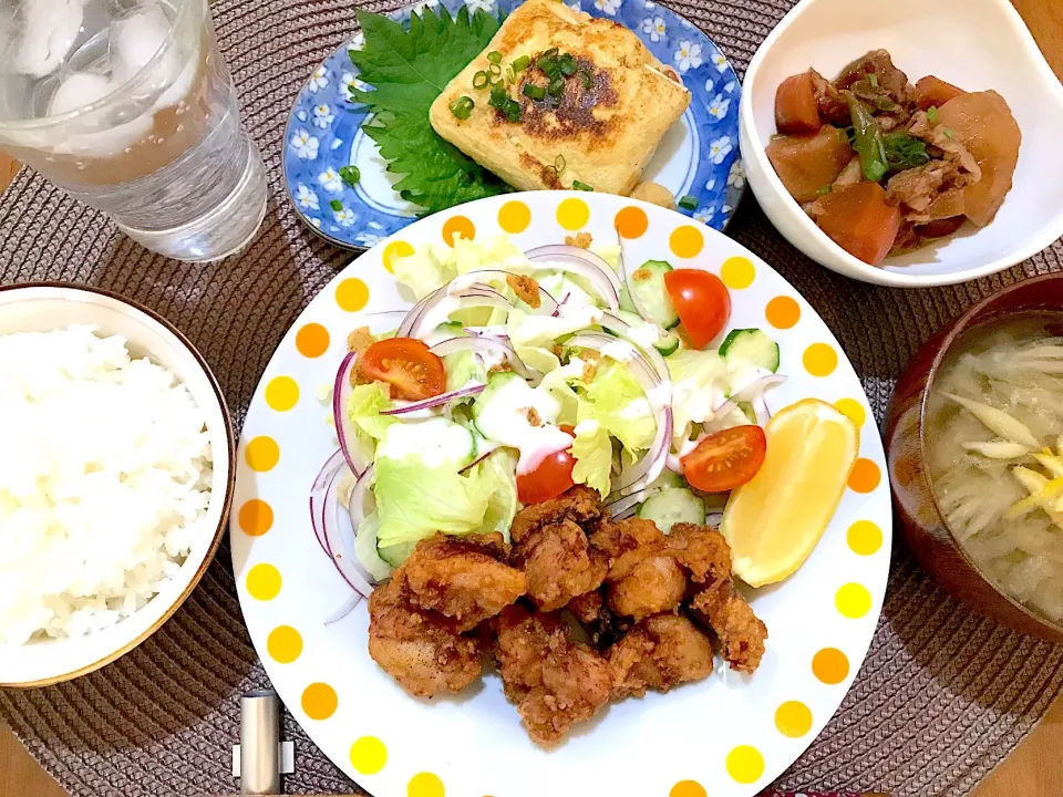 Snapdishの料理写真:から揚げ定食|ゆうかさんさん