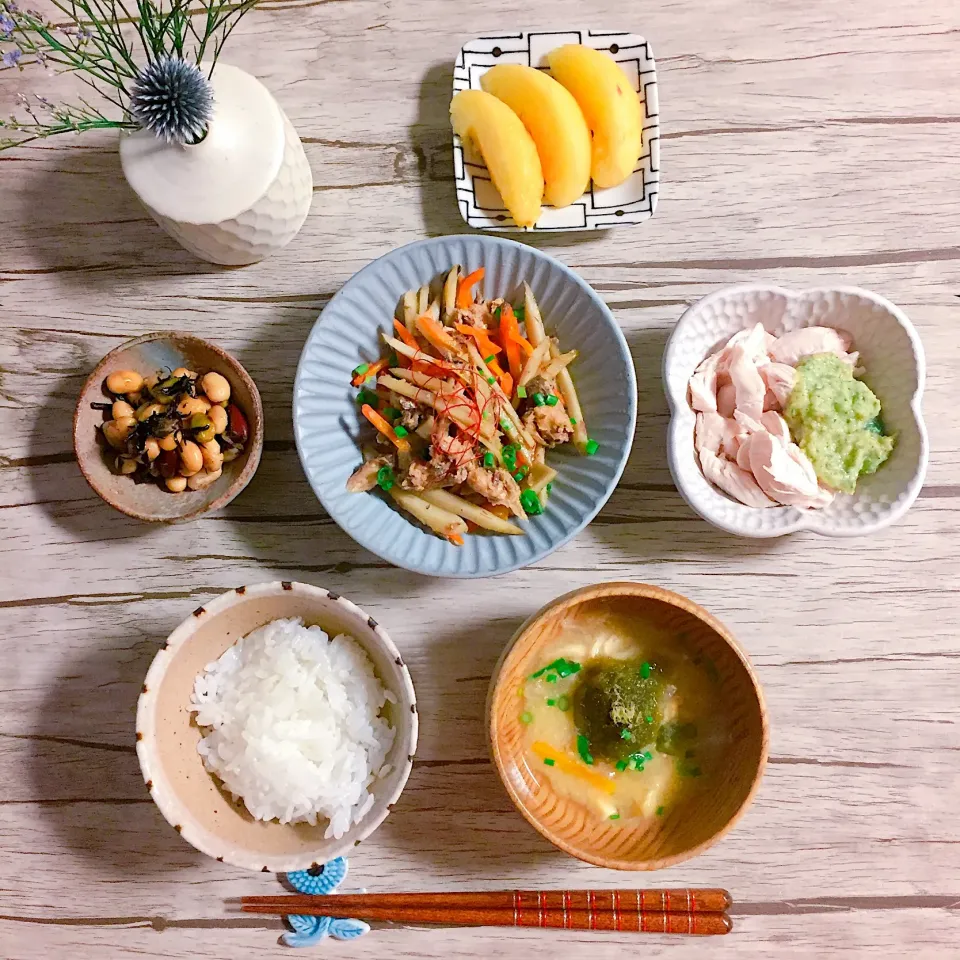 Snapdishの料理写真:✣ごぼうとにんじんと鯖缶の炒め煮
✣ささ身のきゅうりあんかけ
✣ひじき豆|はらしおりさん