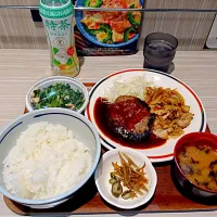 Today's Dinner

『ﾃﾞﾐｸﾞﾗｽﾊﾝﾊﾞｰｸﾞ& 生姜焼き定食』|Kunihiro Ootsuさん