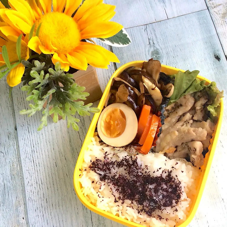 鶏せせりのガーリックバジル焼き弁当🍙|夢ーテルさん