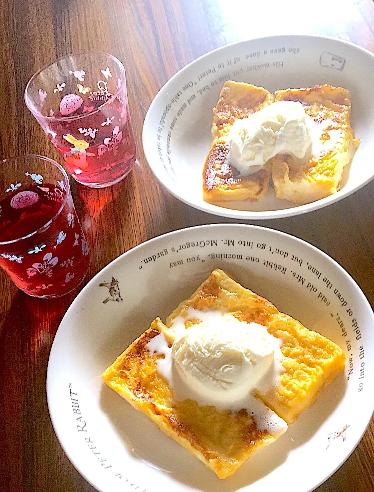 French Toast & Strawberry tea|Nanaka Horiiさん