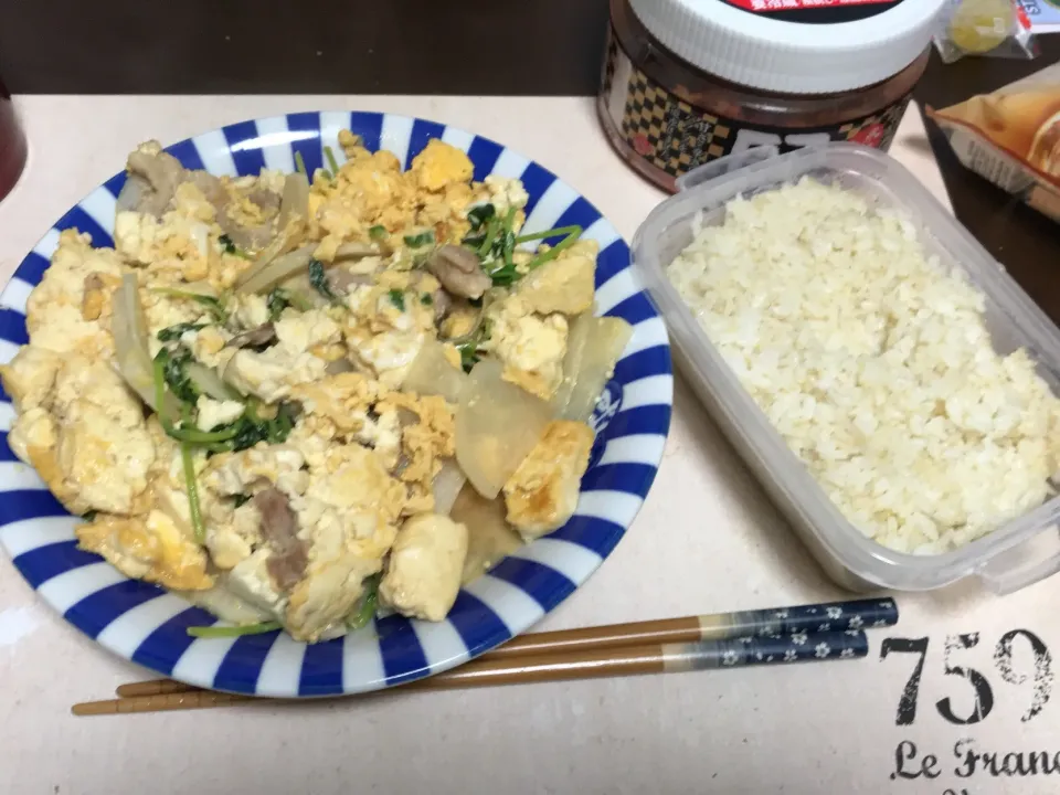 Snapdishの料理写真:豚肉と豆苗のチャンプルー|ohwayさん