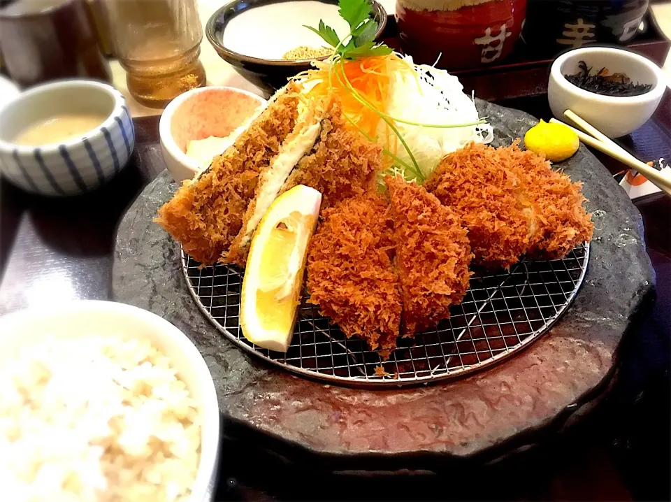 ヒレカツと白身魚フライ定食  at  かつ政|natsu.さん