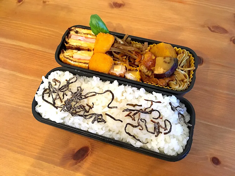 自家栽培バジルと夏カレー炒め弁当|Emi Mikadoさん