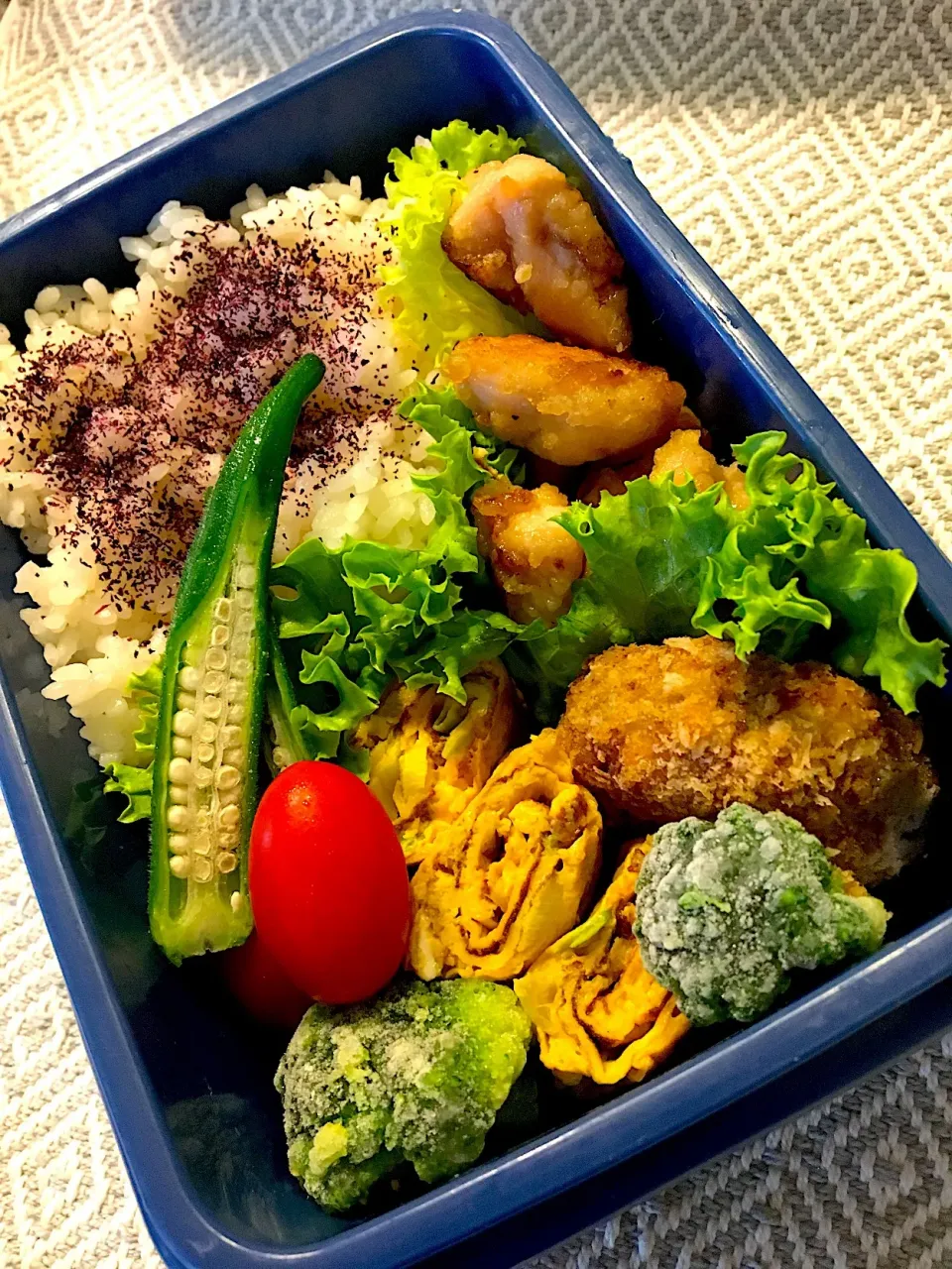 高1息子お弁当# #お弁当  #ネギ入り卵焼き|mkさん