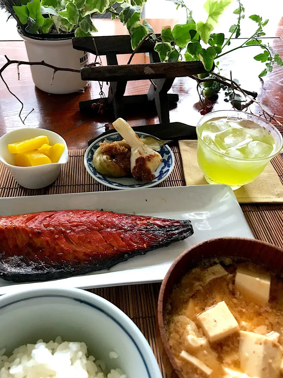 鯖のみりん干しで朝ごはん🐠|シュトママさん