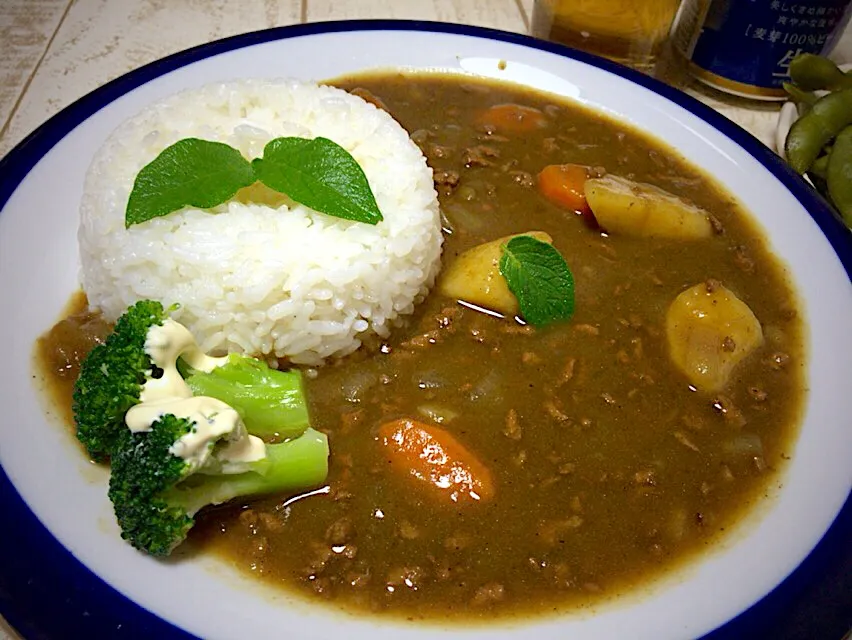 ぼっち男飯(｡-_-｡)合挽き肉カレー🍛🎶🤗|ひーちゃんさん