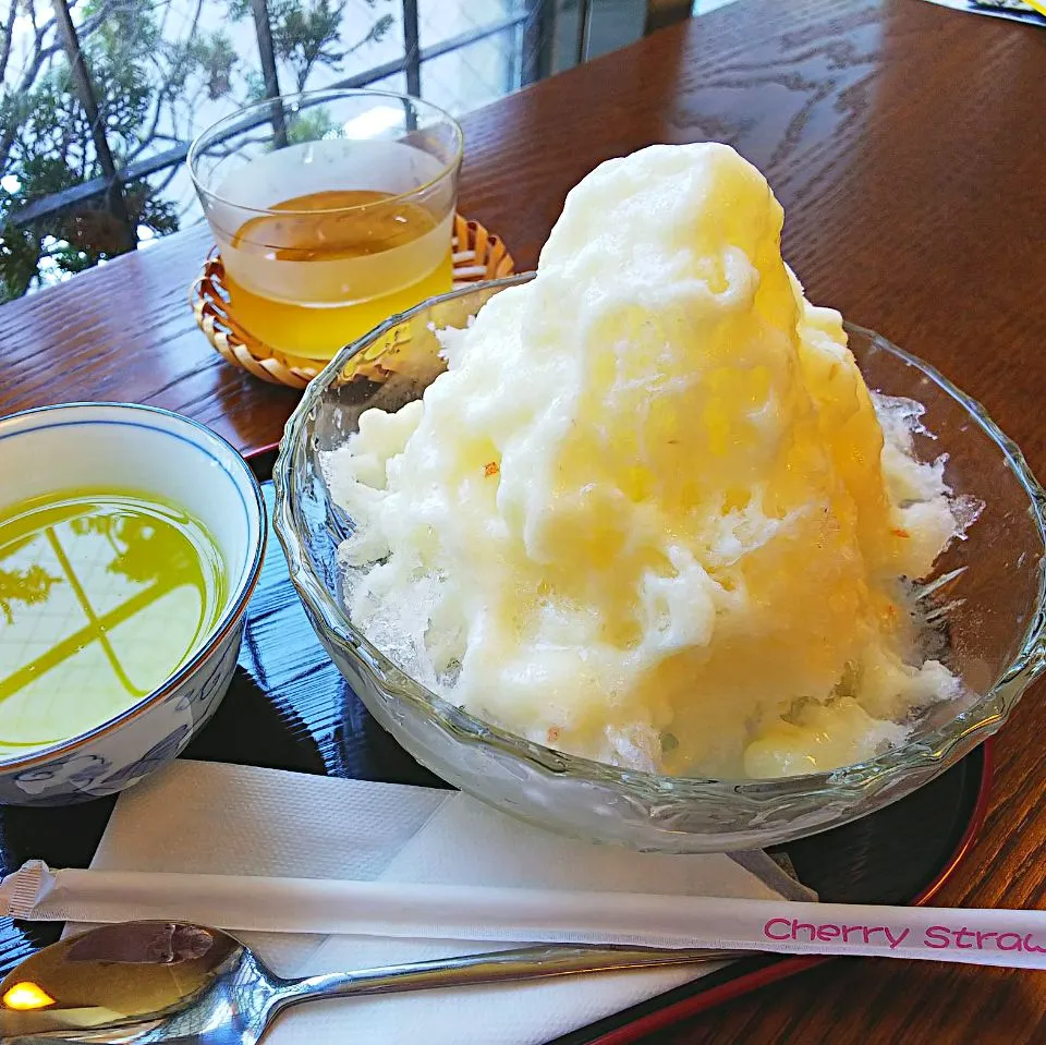 🍧かき氷  シロップは 生ももの果肉をミキサーでつぶして。|大石さん