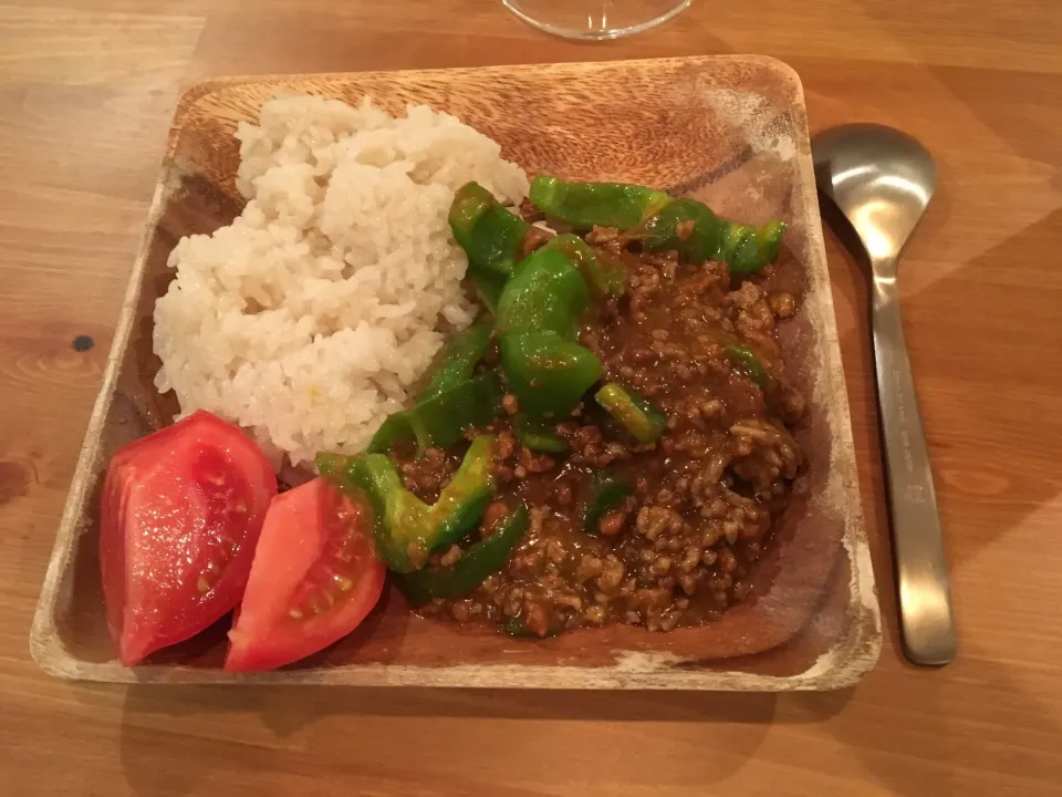 Snapdishの料理写真:手抜きで美味しい！無印良品のキーマカレーをアレンジ|片平剛さん