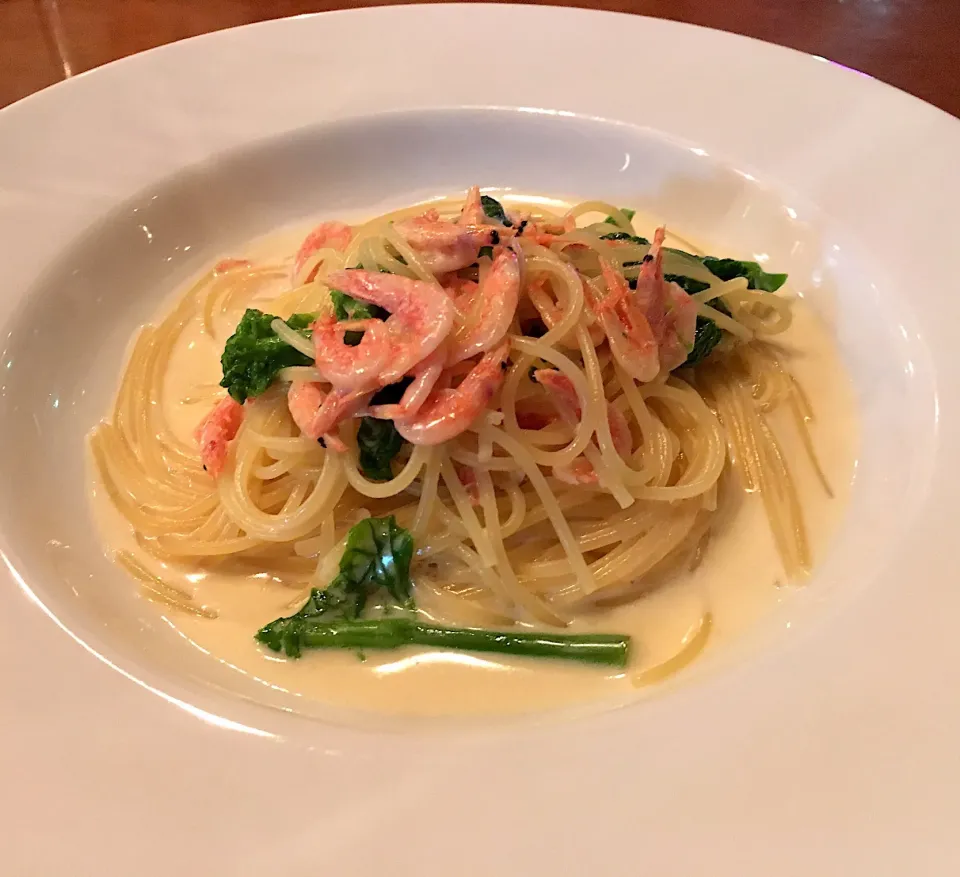 Snapdishの料理写真:駿河湾産桜えびと菜の花のパスタ クリームソース|こいちさん