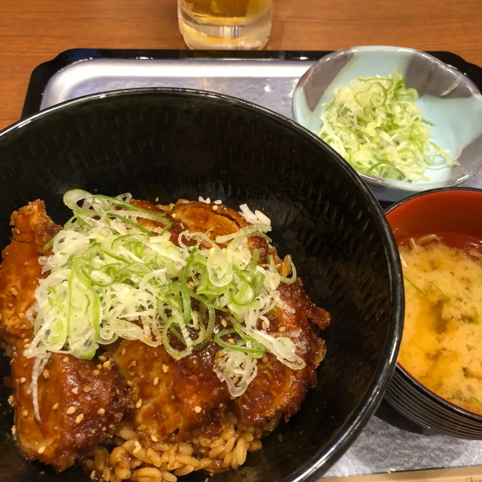 Snapdishの料理写真:味噌ヒレカツ丼|hirolynさん