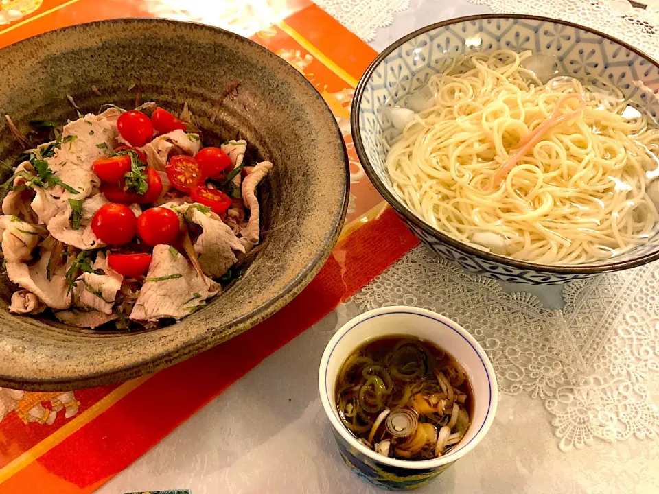 豚しゃぶサラダ🥗と素麺  #ぶたしゃぶサラダ  #そうめん|Yukie  Toriseさん