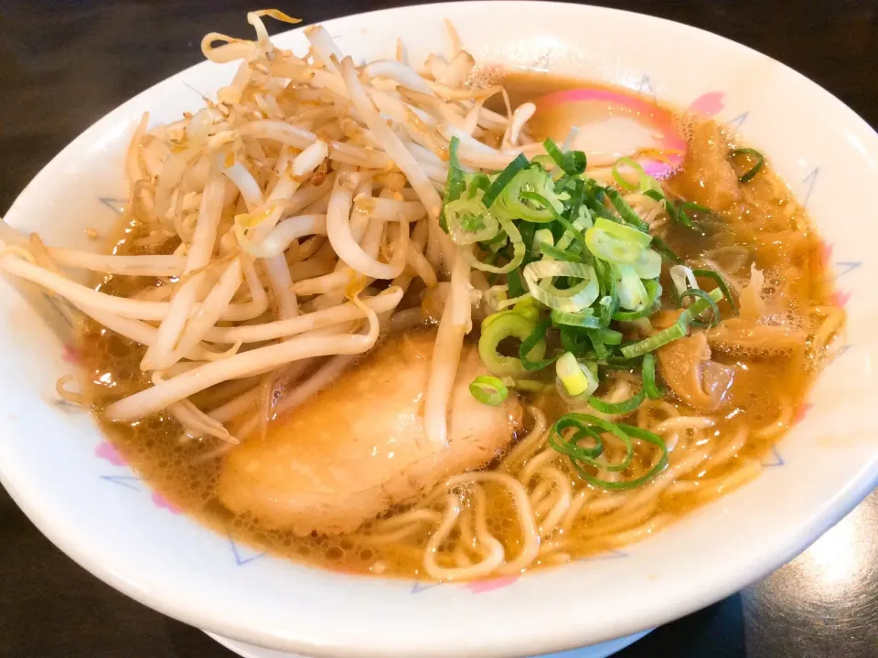 Snapdishの料理写真:毎度お馴染み
ラウンド⛳️後のラーメン🍜😋|アライさんさん