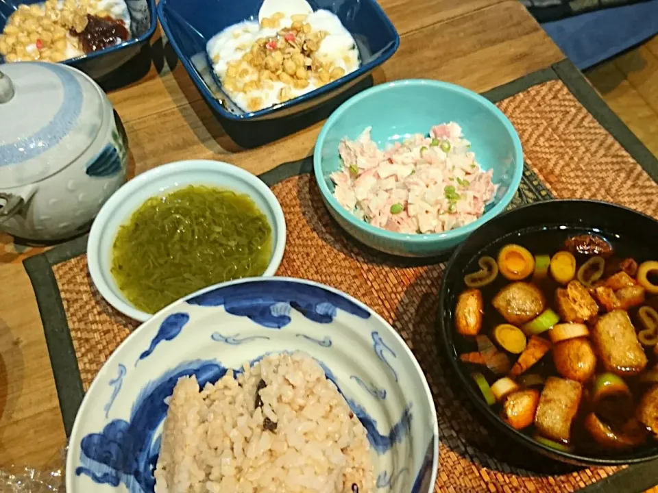 めかぶ&ツナと玉ねぎ&葱の味噌汁|まぐろさん