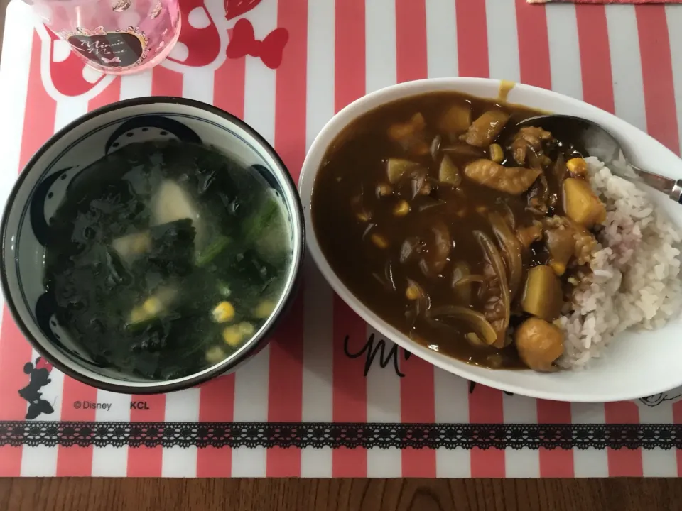 簡単お昼ゴハン(●´ω｀●)
#カレー#あるものでね|kokoaさん