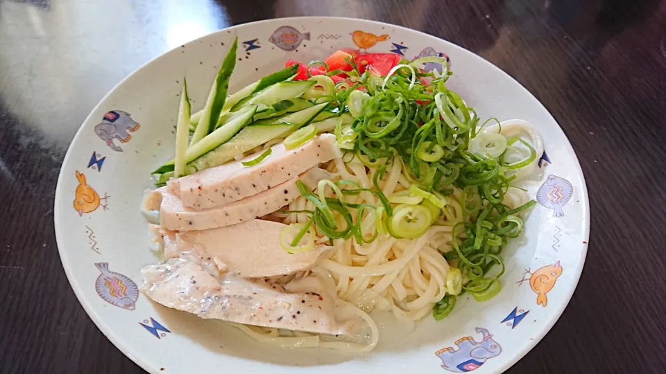 サラダうどん

#おうちご飯 #ランチ|Hiroko Nakamuraさん