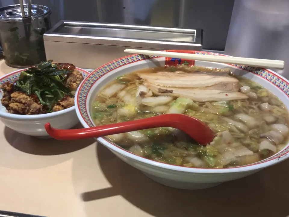 神座 心斎橋   ラーメン からあげ丼 セット|ぴょんこさん