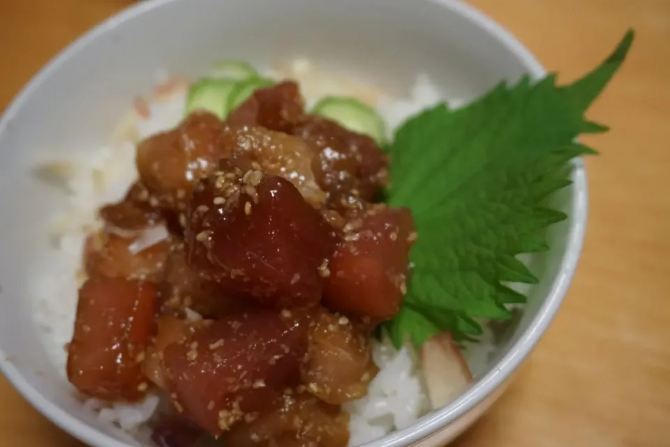 ごま漬けマグロ丼|こたろーさん