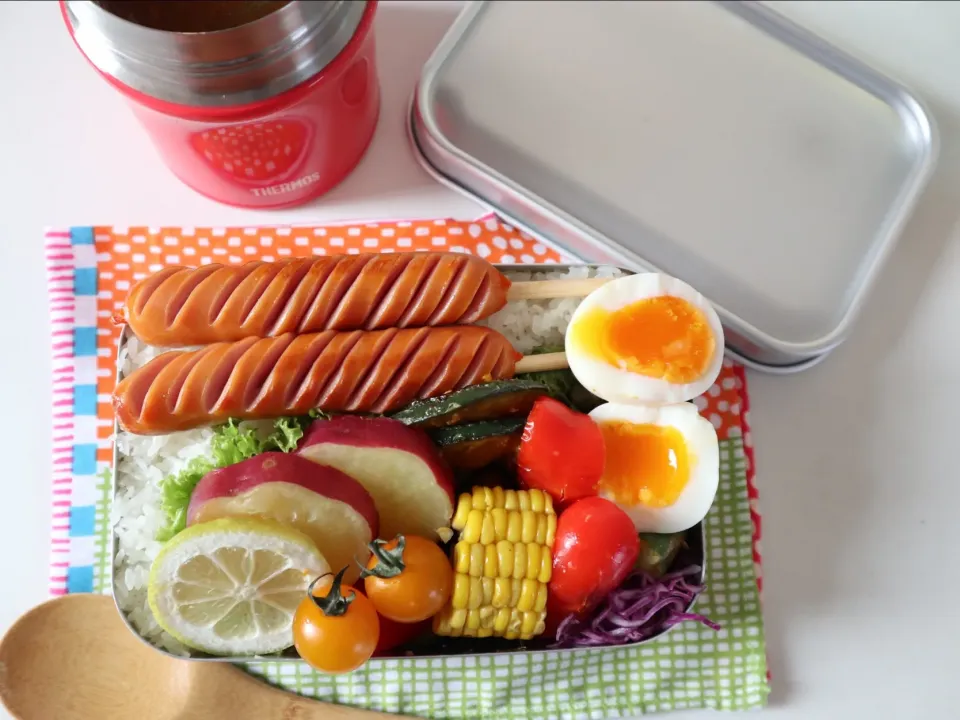 中学生男子弁当🍱
夏野菜冷え冷えカレー🍛|なかじー。さん