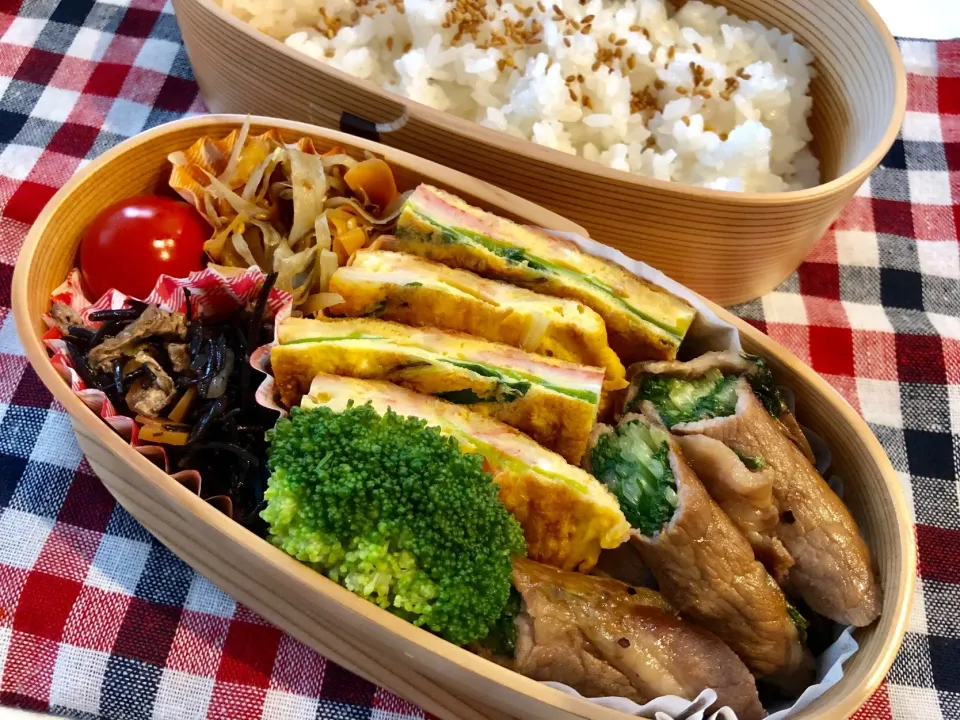 今日のお弁当 水菜の肉巻き・カニカマネギのチヂミ風|kamayomeさん