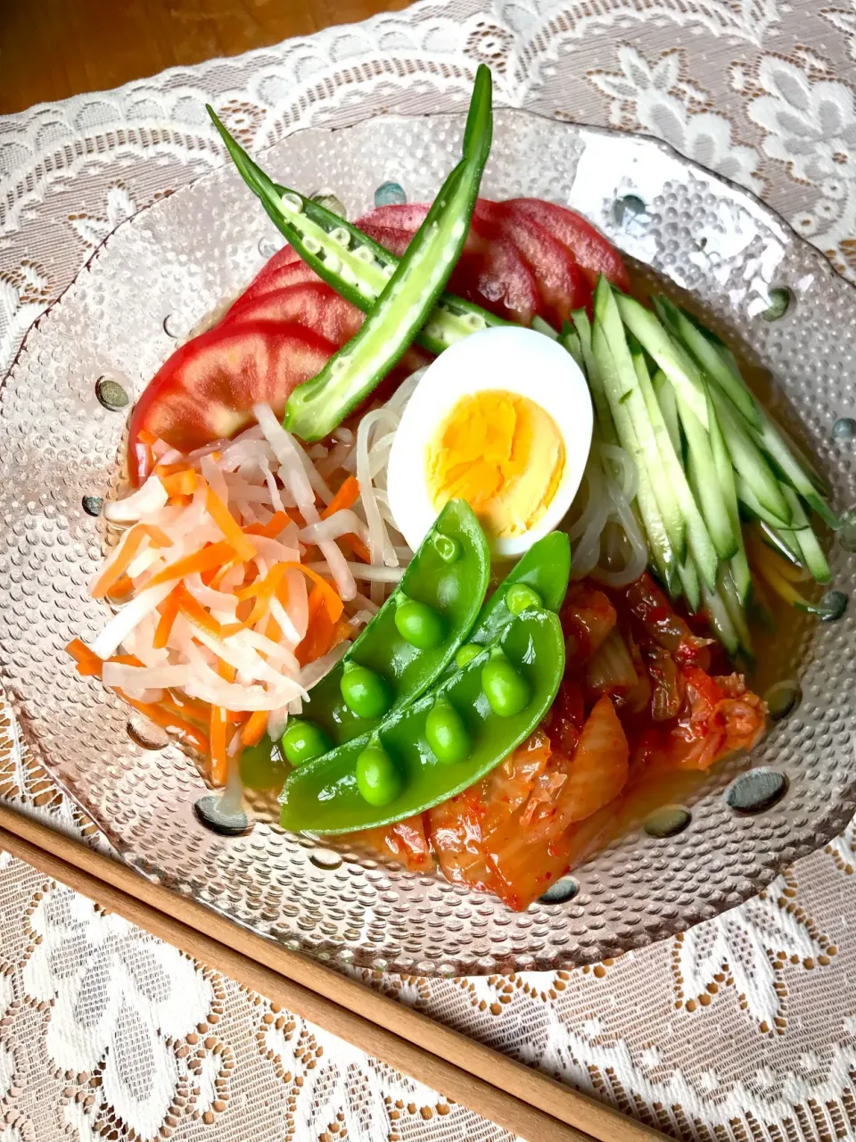 Snapdishの料理写真:🥒今日のお昼はサクッと簡単に 盛岡冷麺〜🌈|Hollyさん