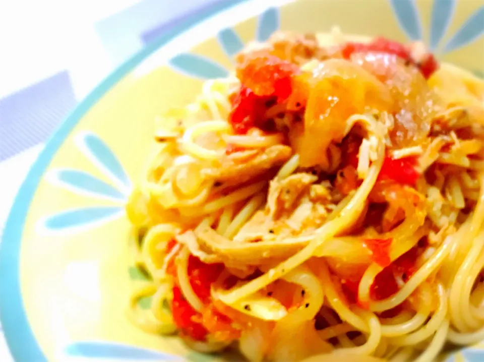 チキンとトマトのパスタ 🍝 (๑˃̵ᴗ˂̵)و|bamazooさん