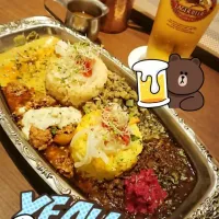 Snapdishの料理写真:オールがけカレー@旧ヤム鐵道|めぐまげさん